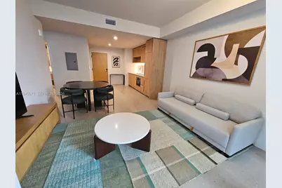 11 NE 6th St #211, Miami, FL 33132 - Photo 10