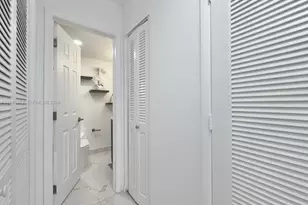 3800 S Ocean Dr, Hollywood, FL 33019 - Photo 34