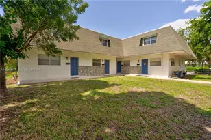 502-504 Phippen Waiters, Dania Beach, FL 33004 - Photo 1