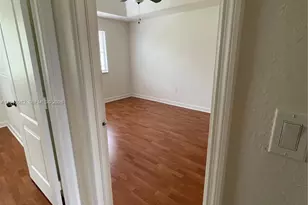 7020 NW 177th St, Hialeah, FL 33015 - Photo 20