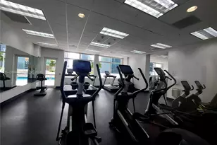 1200 Brickell Bay Dr, Miami, FL 33131 - Photo 24