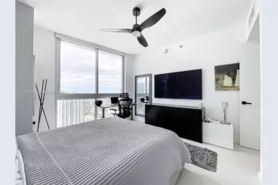 475 Brickell Ave #4415, Miami, FL 33131 - Photo 20