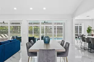 17 Surrey Rd, Palm Beach Gardens, FL 33418 - Photo 8