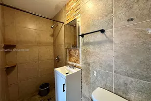 15448 SW 62nd St, Miami, FL 33193 - Photo 4