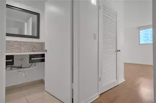 19380 Collins Ave, Sunny Isles Beach, FL 33160 - Photo 16