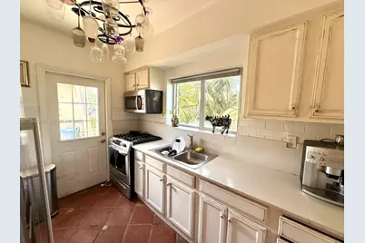 1785 Calais Dr #8, Miami Beach, FL 33141 - Photo 8