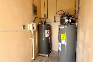 645 NW 1st St, Florida City, FL 33034 - Photo 16