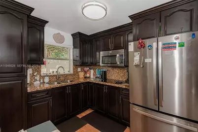 9881 NW Sunrise Lakes Blvd #106, Sunrise, FL 33322 - Photo 12