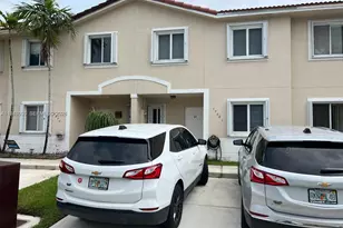 17401 SW 140th Ct, Miami, FL 33177 - Photo 2