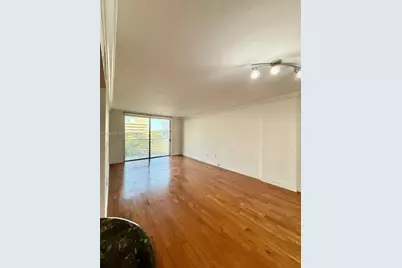 1605 Bay Rd #407, Miami Beach, FL 33139 - Photo 12