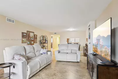 4725 E Lucerne Lakes Blvd E #405, Lake Worth, FL 33467 - Photo 14