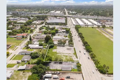 2217 NW 19th St, Fort Lauderdale, FL 33311 - Photo 2