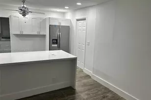 261 NW 49th St, Miami, FL 33127 - Photo 28