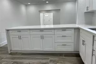 261 NW 49th St, Miami, FL 33127 - Photo 32