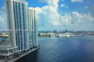 325 S Biscayne Blvd, Miami, FL 33131 - Photo 32