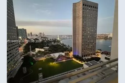 325 S Biscayne Blvd #2120, Miami, FL 33131 - Photo 4