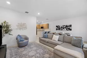 131 SW 171st Ln, Pembroke Pines, FL 33027 - Photo 18