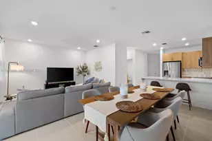 131 SW 171st Ln, Pembroke Pines, FL 33027 - Photo 14