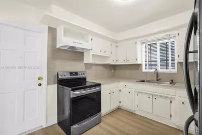 5781 SW 25th St, Miami, FL 33155 - Photo 18