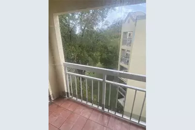 8290 Lake Dr #513, Doral, FL 33166 - Photo 20