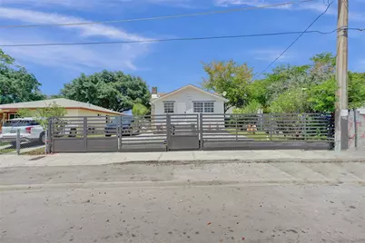 213 NW 34th Ter, Miami, FL 33127 - Photo 6