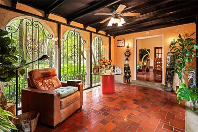 925 Castile Plz, Coral Gables, FL 33134 - Photo 14