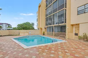 6831 W 14th Ct, Hialeah, FL 33014 - Photo 18