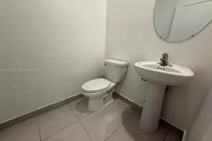 3326 W 112th St, Hialeah, FL 33018 - Photo 24
