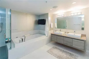 400 Sunny Isles Blvd, Sunny Isles Beach, FL 33160 - Photo 28