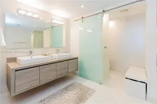 400 Sunny Isles Blvd, Sunny Isles Beach, FL 33160 - Photo 24