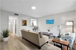 14204 NE 3rd Ct, Miami, FL 33161 - Photo 2