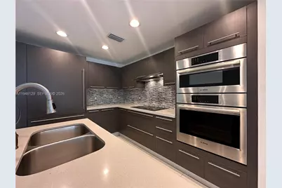 7751 NW 107th Ave #419, Doral, FL 33178 - Photo 2