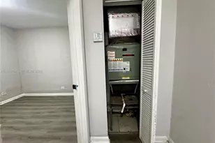 529 SW 3rd St, Miami, FL 33130 - Photo 10