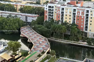 251 SE 174th St, Sunny Isles Beach, FL 33160 - Photo 2