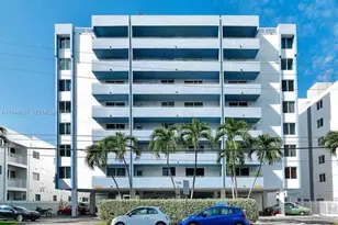 1658 Bay Rd, Miami Beach, FL 33139 - Photo 1