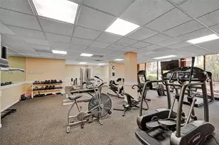 3800 N Hills Dr, Hollywood, FL 33021 - Photo 20