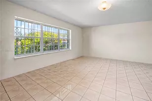 9730 SW 44th St, Miami, FL 33165 - Photo 12