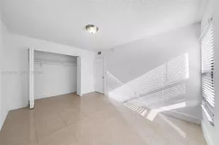 13251 Memorial Hwy, North Miami, FL 33161 - Photo 10