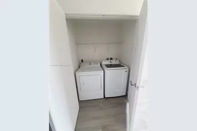 999 SW 1 Avenue #1808, Miami, FL 33130 - Photo 18