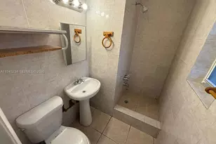 8201 NW 5th Ct, Miami, FL 33150 - Photo 14
