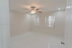518 NE 48th St, Boca Raton, FL 33431 - Photo 20