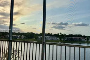 10730 NW 66th St, Doral, FL 33178 - Photo 22