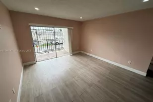6125 W 20th Ave, Hialeah, FL 33012 - Photo 16