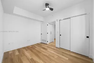 650 SW 1st St, Miami, FL 33130 - Photo 12