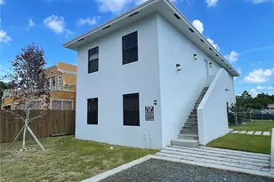 1063 NW 31st St, Miami, FL 33127 - Photo 1