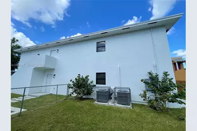 1063 NW 31st St #2, Miami, FL 33127 - Photo 14