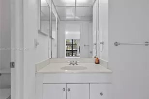 77 Crandon Blvd, Key Biscayne, FL 33149 - Photo 26