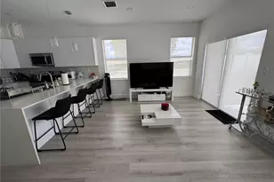 10908 W 32nd Ln, Hialeah, FL 33018 - Photo 10