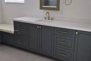 7856 NW 194th St, Hialeah, FL 33015 - Photo 4