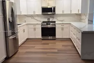 7856 NW 194th St, Hialeah, FL 33015 - Photo 10